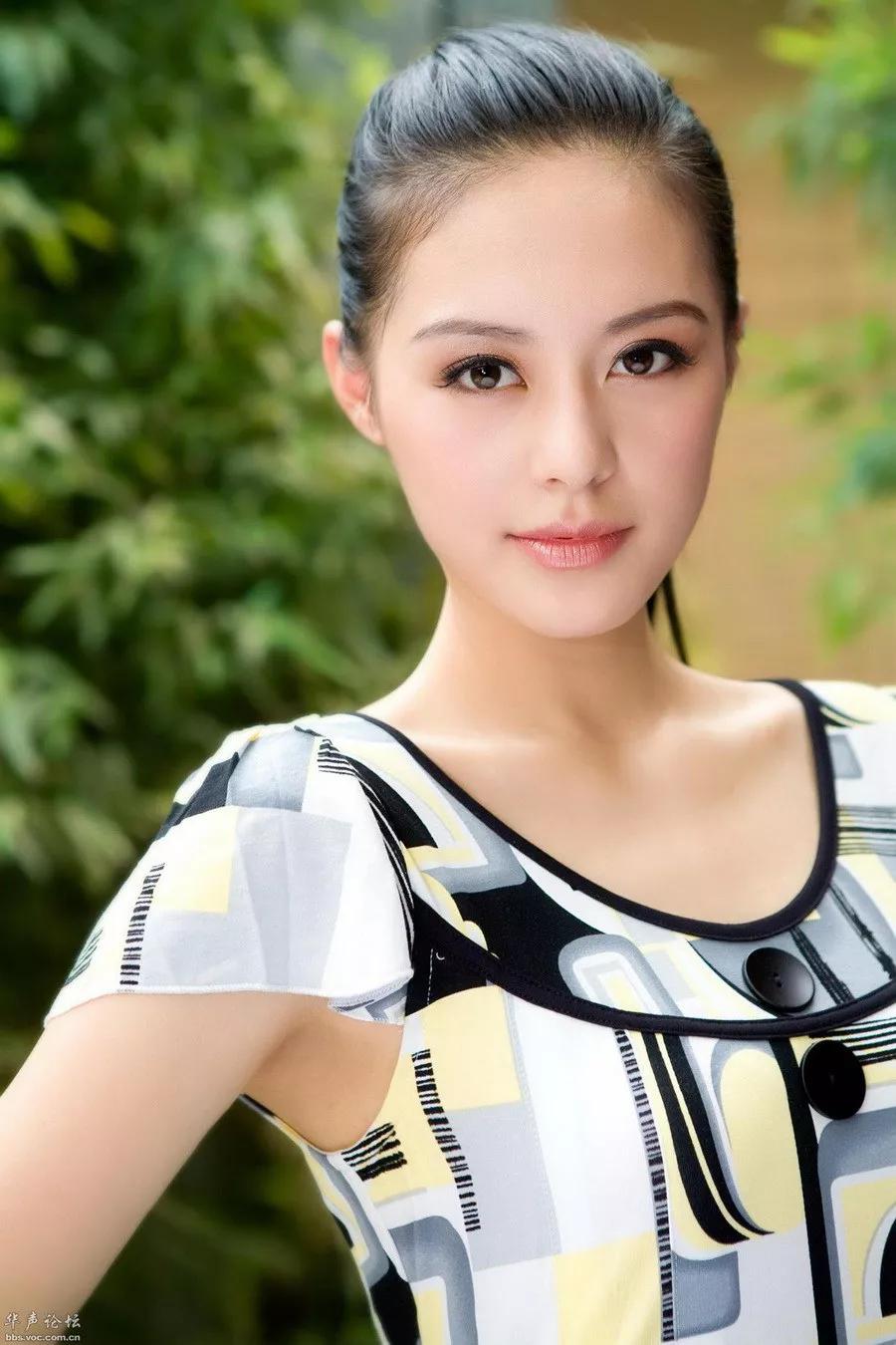 国色天香的王力可