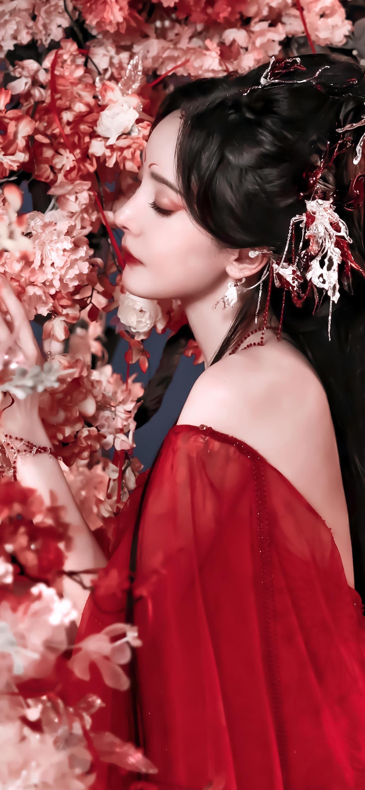 杨幂壁纸｜红色古风装扮