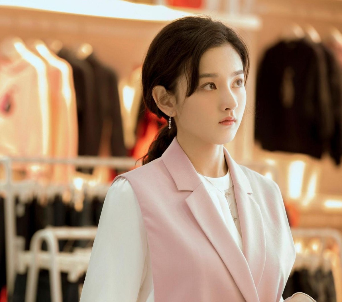 同样演“妈妈”，把张雨绮、殷桃、宋祖儿放在一起，差距清晰可见