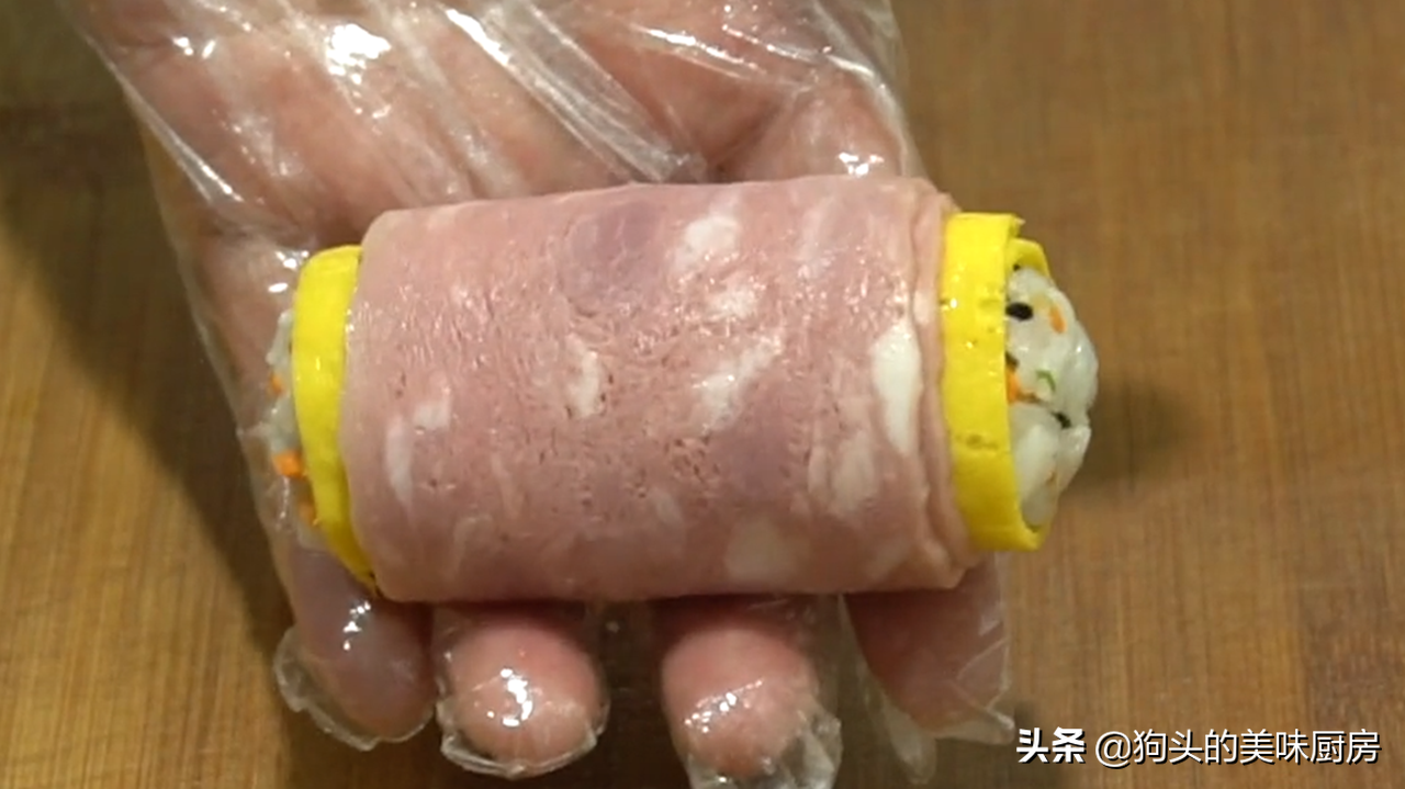 吃不完的米饭试试这样做，加三个鸡蛋，有菜有肉，营养又健康