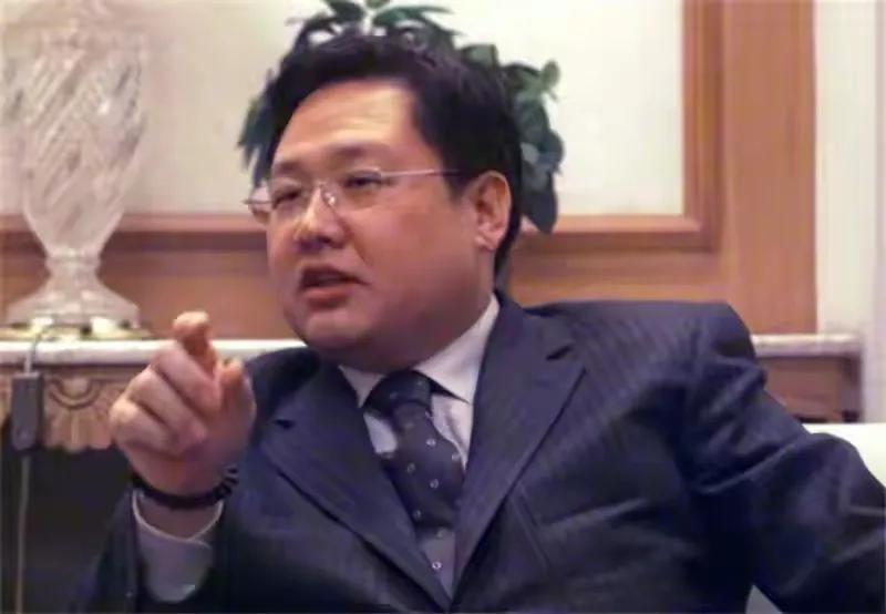 袁宝璟：我国首位被注射死刑的亿万富豪，死前向国家捐495亿