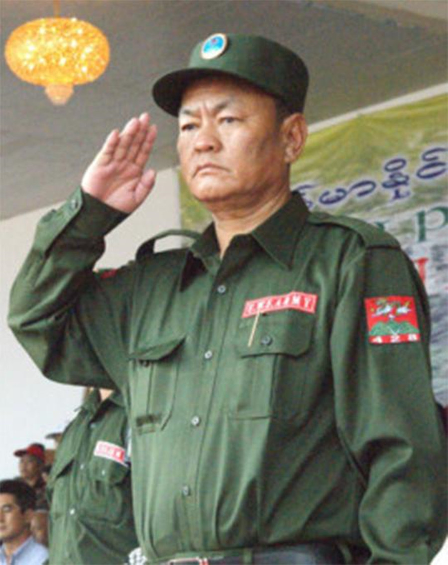 傅衍鲲：退休教师化身缉毒卧底，混进毒窝十年，被出卖后结局如何