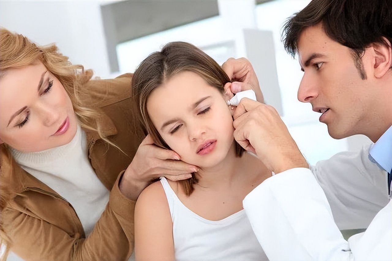 耳朵总是发痒，却掏不出任何东西？建议：或多留意身体5个问题