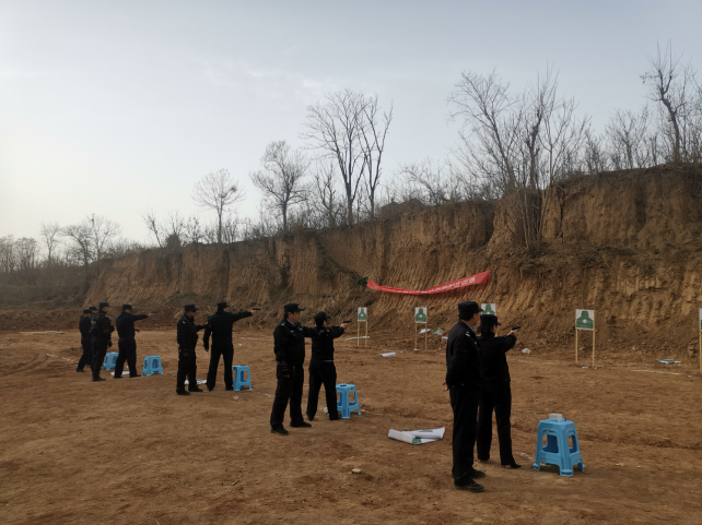 春训正当时丨武功县公安局组织民警开展实弹射击训练 提升警务实战能力