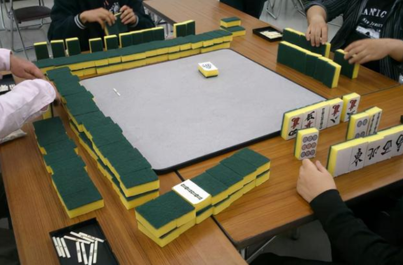 “原来饮水机还能这样用”，大学生宿舍“神操作”，个个令人捧腹