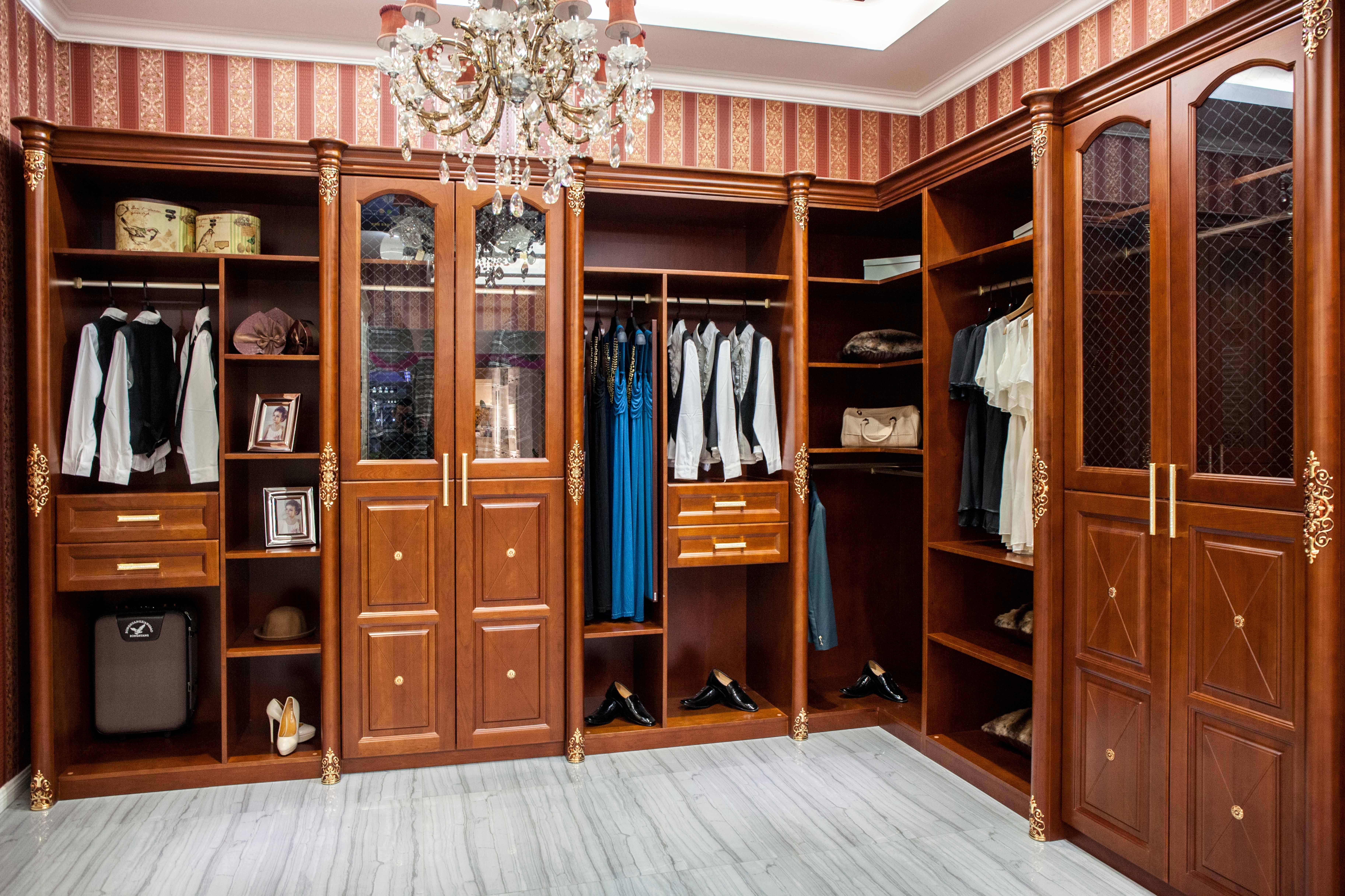 想要圆桌却收到长桌？正在全屋定制的你，记得把这8点写在合同里