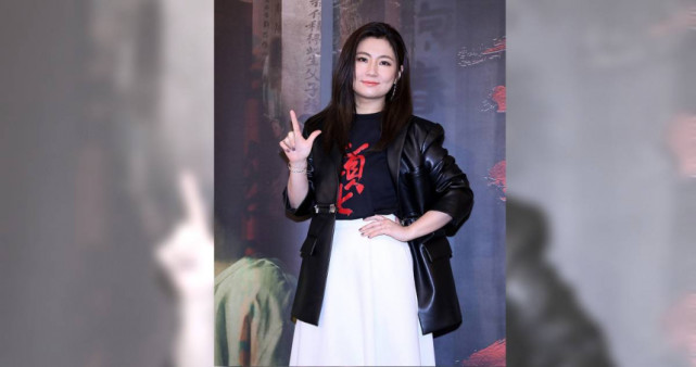 Selina认爱后首露面，自曝甜蜜恋爱细节，男友告白时叫她“姐姐”