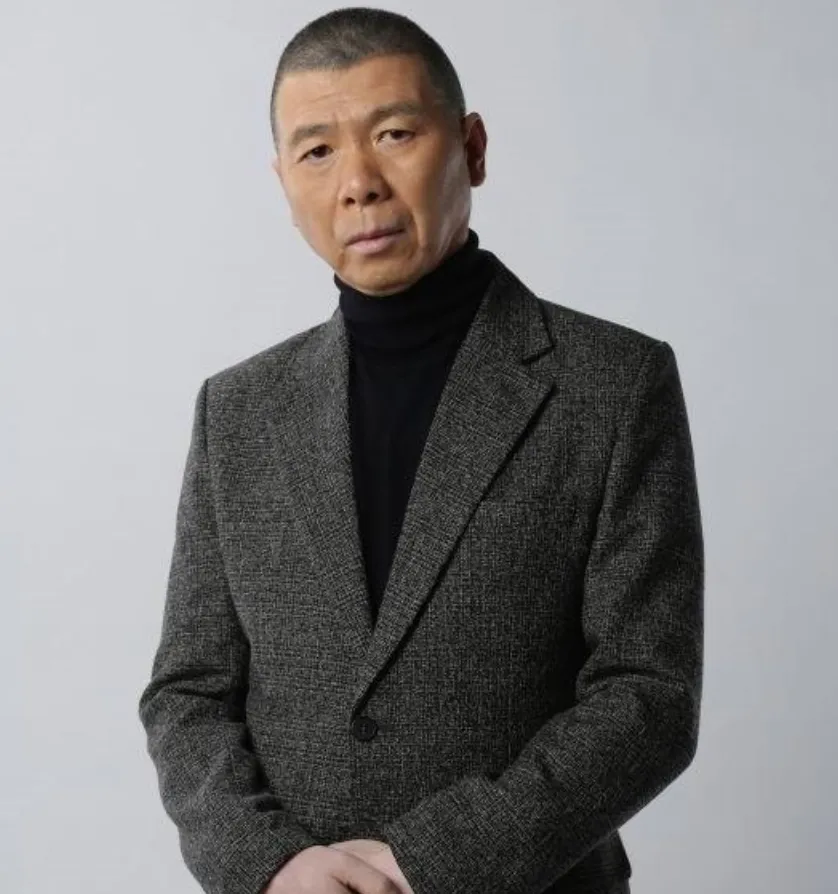 张涵予：44岁爆红后婚姻出现危机，今糟糠妻子成了他的“心病”