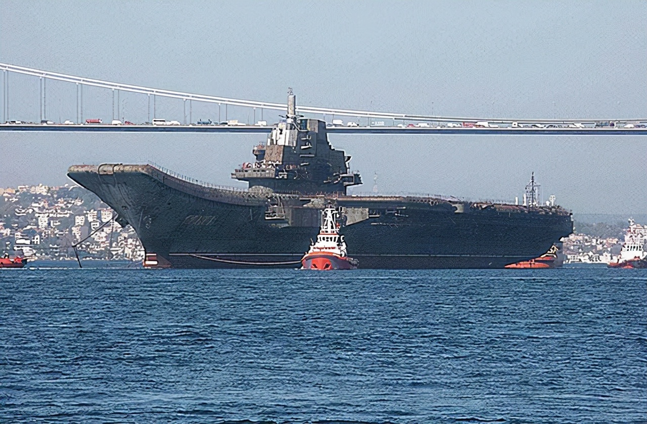 中国第三艘航母近况：最早可能在今年5月下水，总建造师是80后