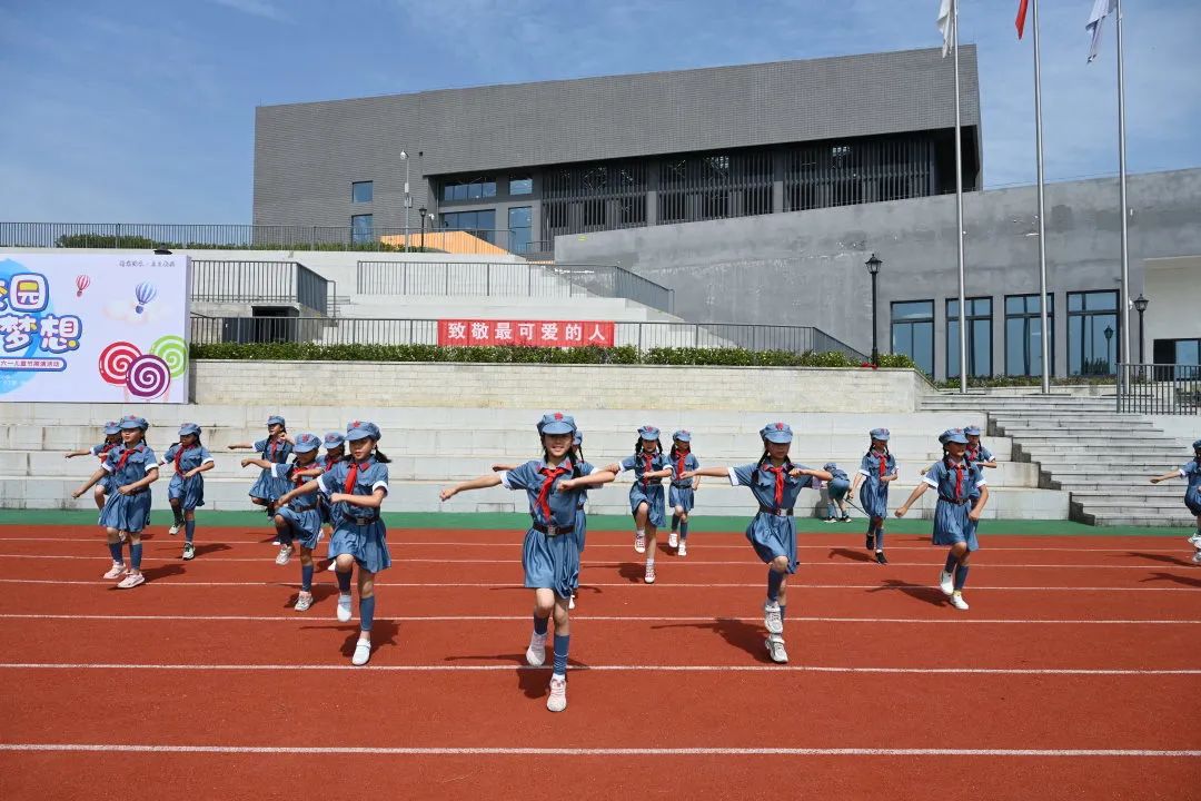 一周一礼 | 致敬最可爱的人新中附小 四川天府新区新兴中学附属小学