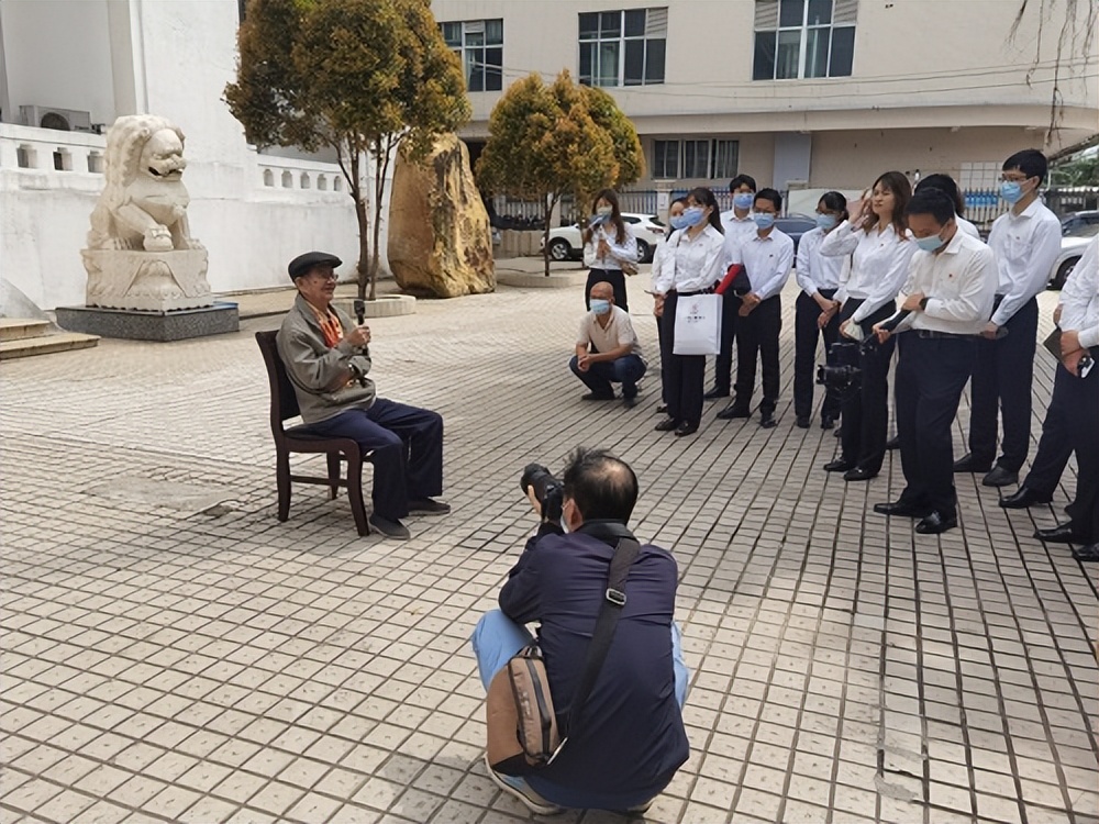 工行湛江分行开展“红色故事会”活动