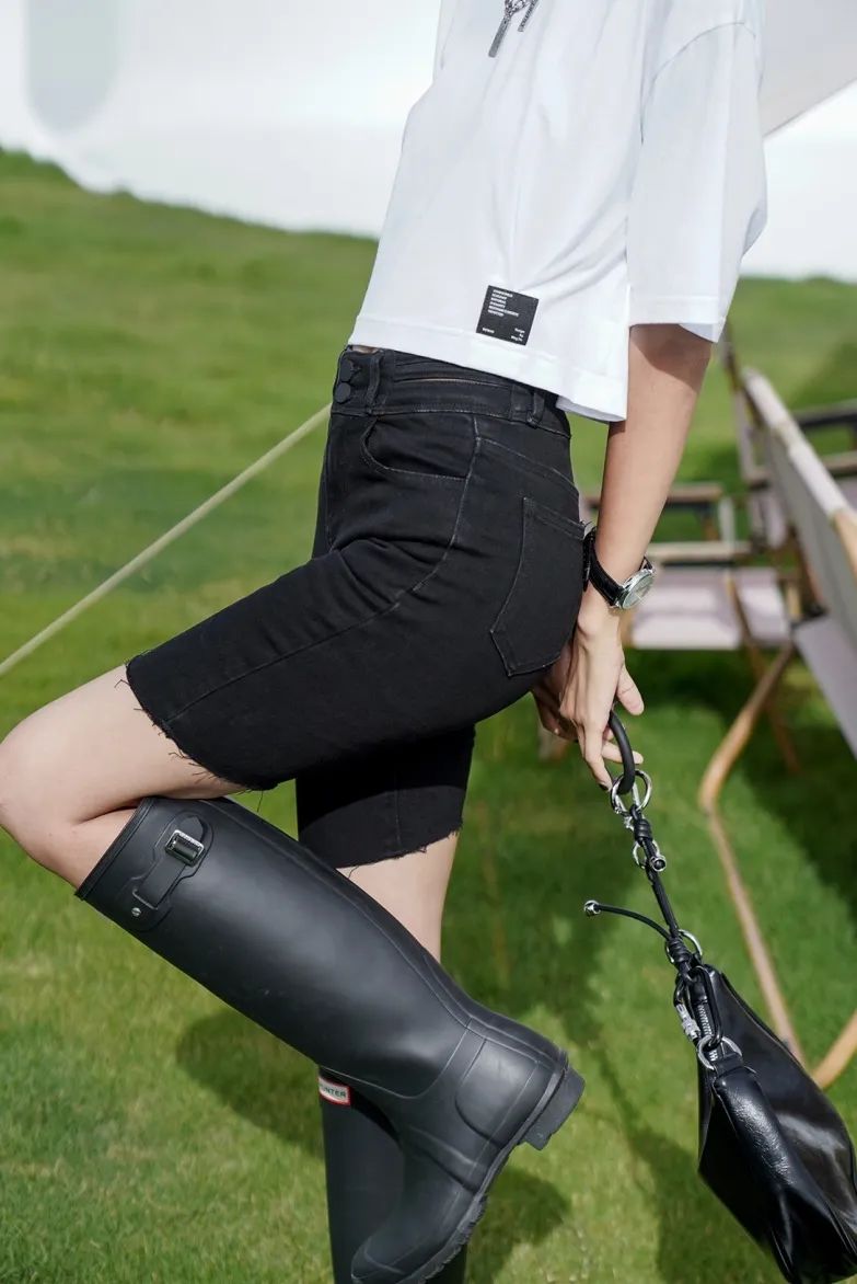 次次艳压00后小花，35岁的杨幂心机在哪儿？