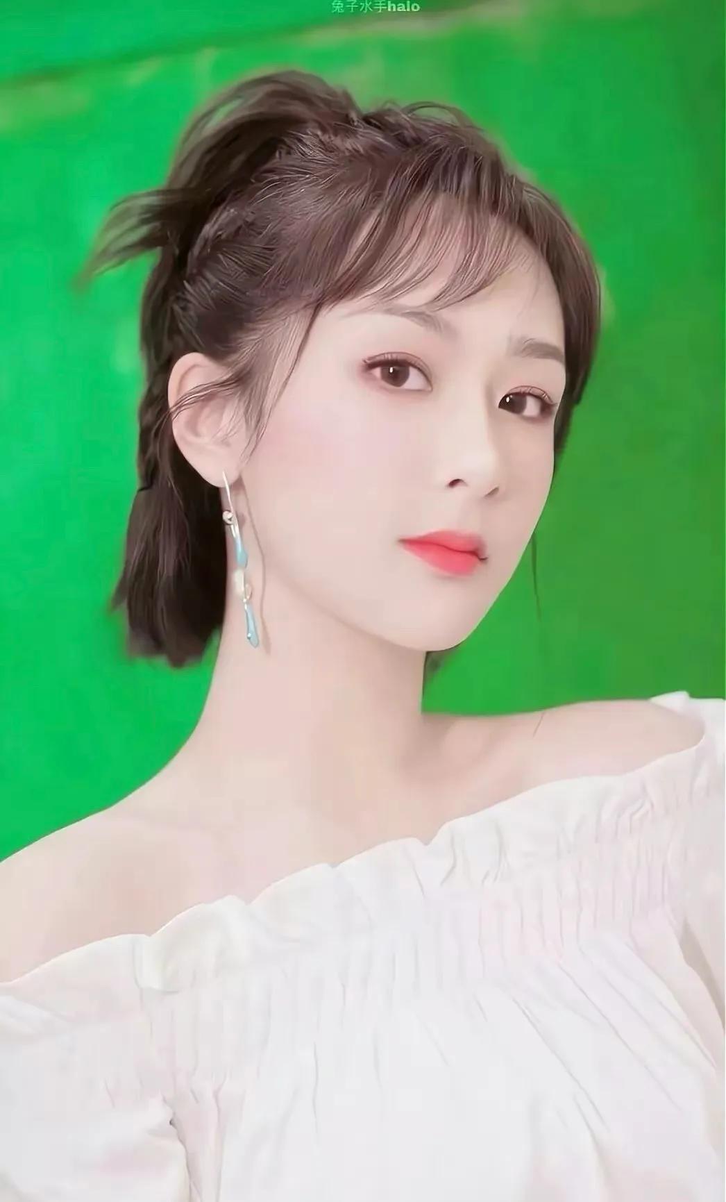 哇,杨紫和肖战CP感也太强了,同样精致的五官,绝美的容颜