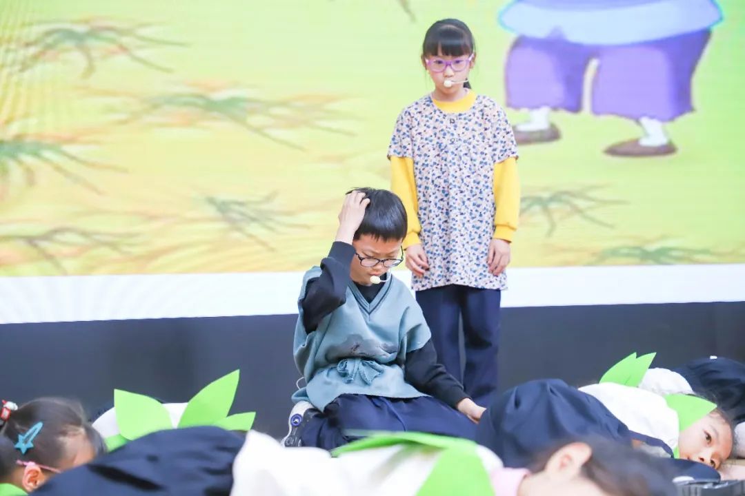 花田花绽，阅读悦心｜双流区黄甲小学举行读书节之阅读表演赛