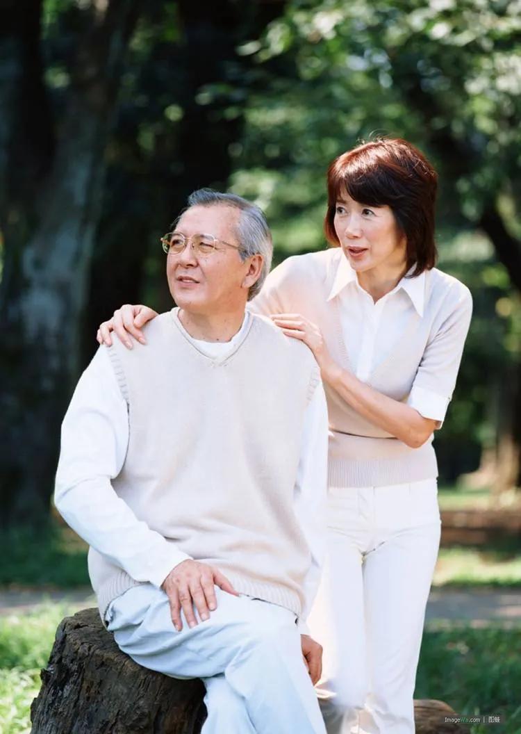 人老了多一事不如少一事