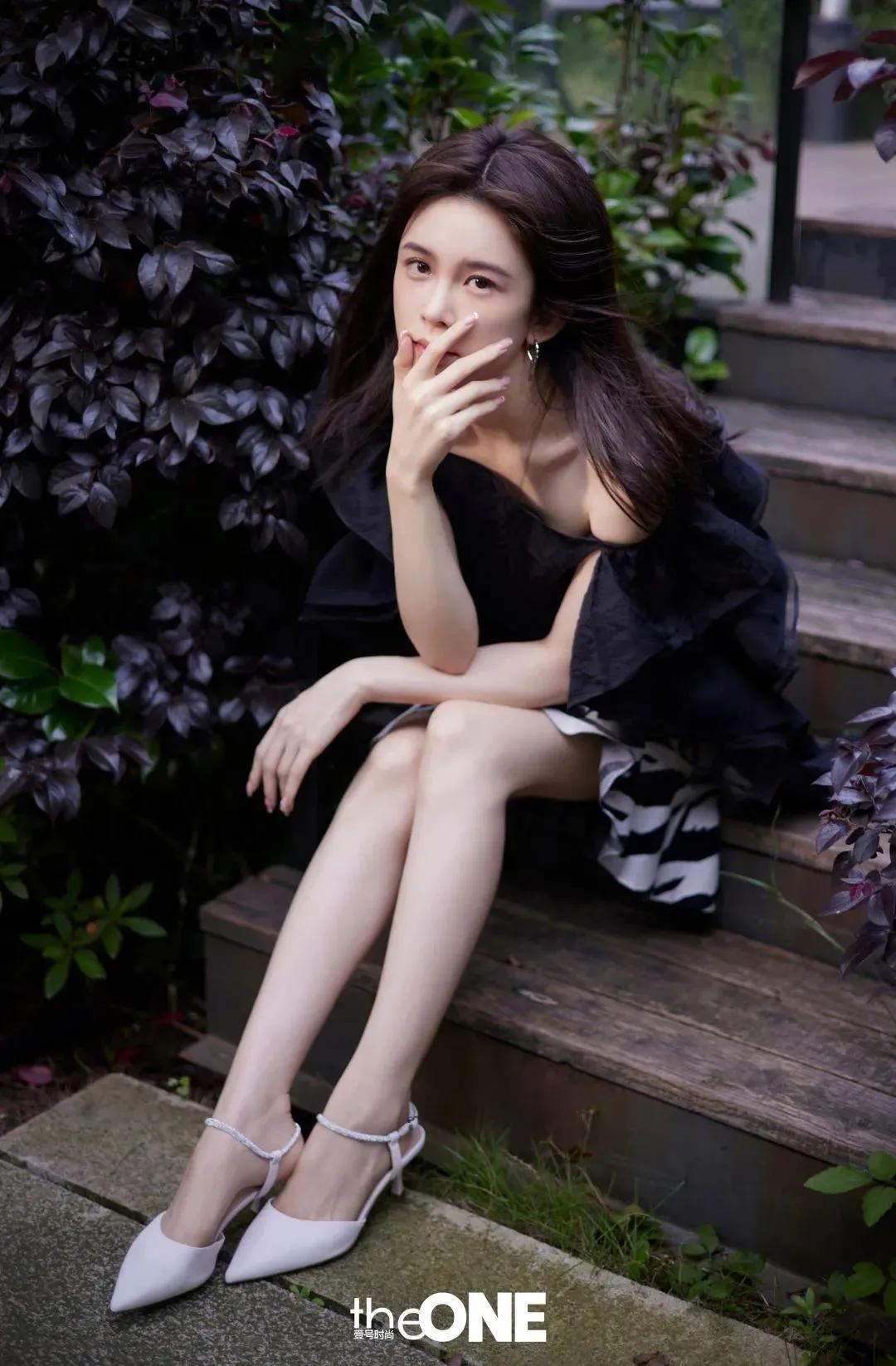 赵樱子初夏气质大片