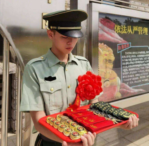 2022年征兵工作开启，学生要提前知晓入伍流程，女兵年龄也有调整