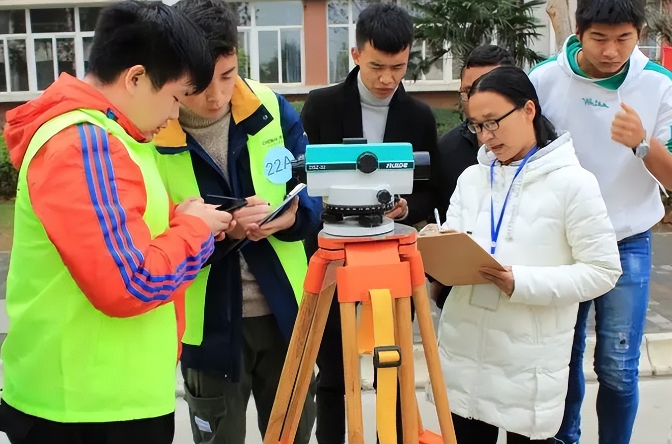 就业不愁的3个专业，还没毕业就被“预定走”，考生可以参考