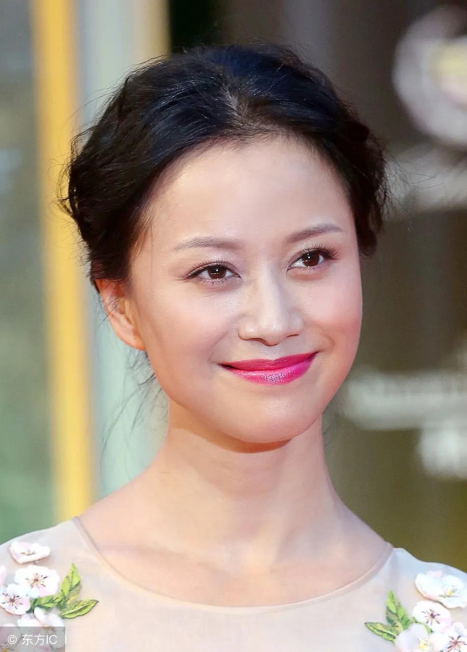 倪虹洁，15张精美的照片