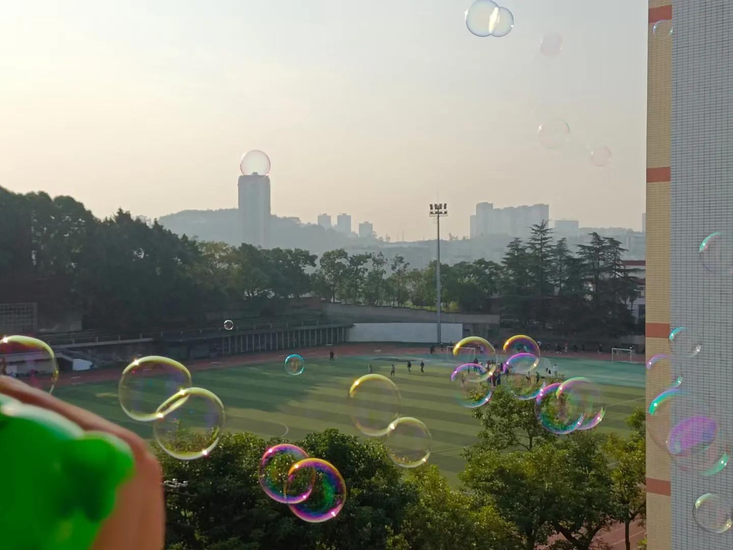 每一个人都有雨天没伞的时候(感悟)
