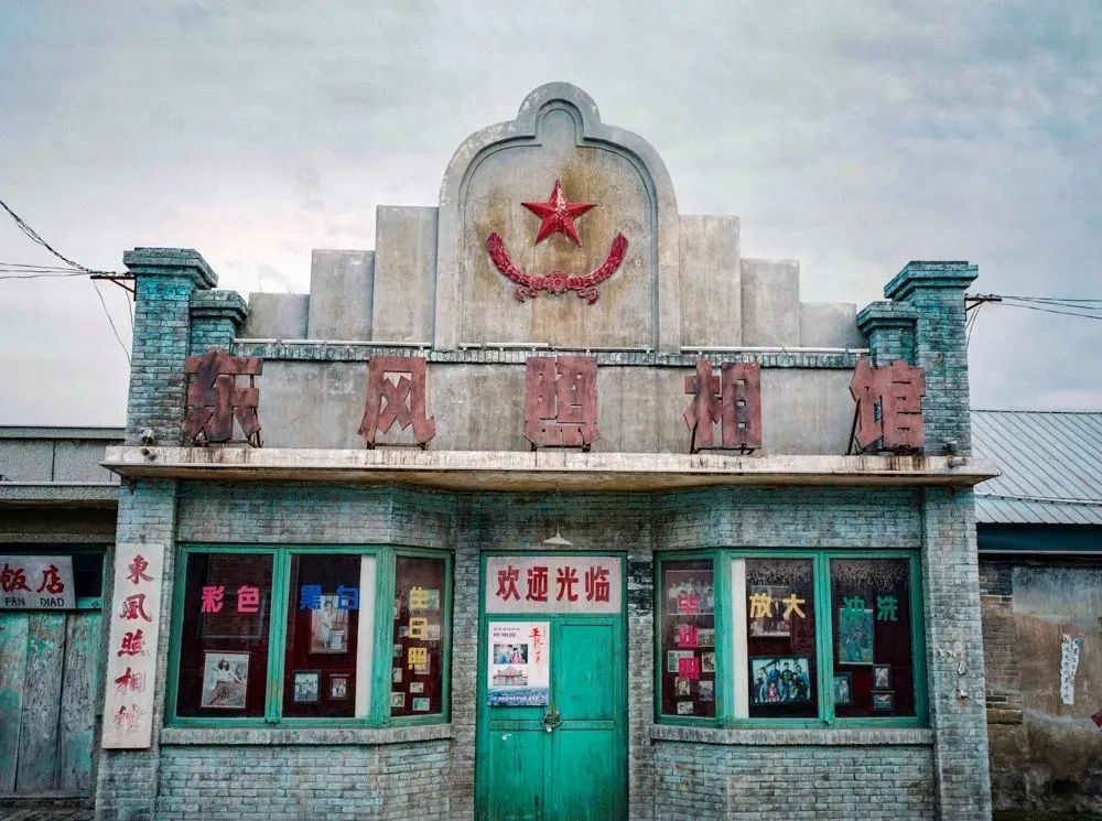 村民坐直升机去医院，全县免费医疗，中国这个小县太牛了