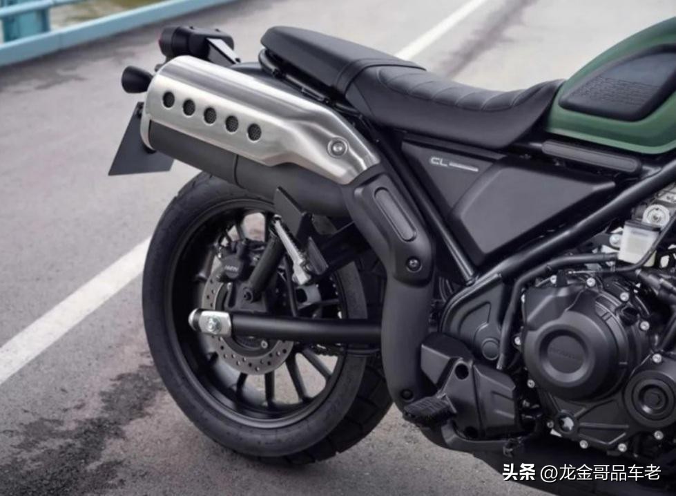 本田进入到国内的复古车除了CL300外，排量更大CL500值得一看