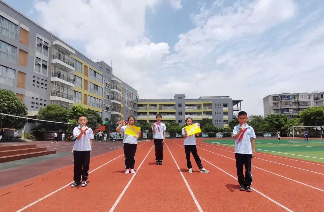 少年强则国强，5.4中队正铿锵｜走进天府新区南湖小学优秀中队