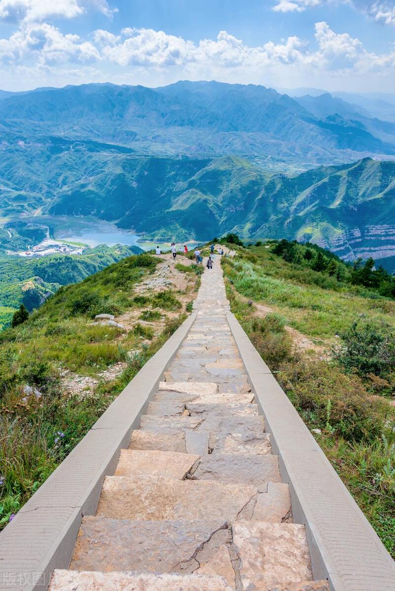 五岳中最“委屈”的名山，别的都是国家5A景区，为何只有它是4A