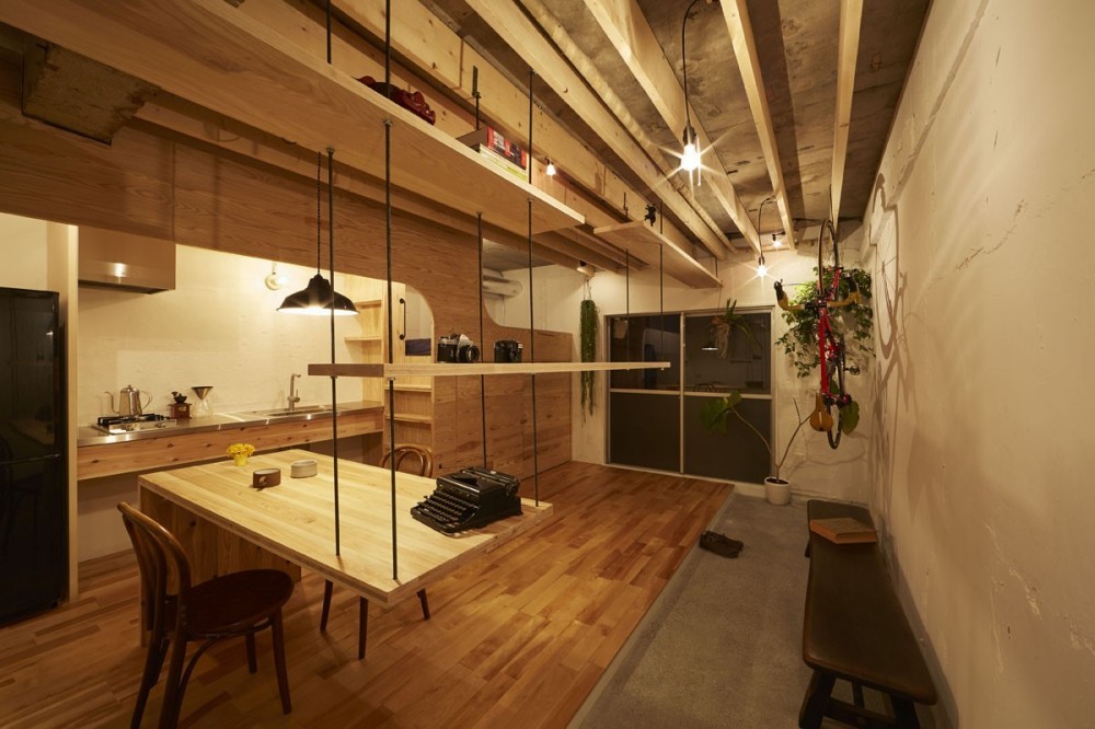 小姐姐的独居生活，30㎡小屋自己动手改造，全屋木板设计，超舒适