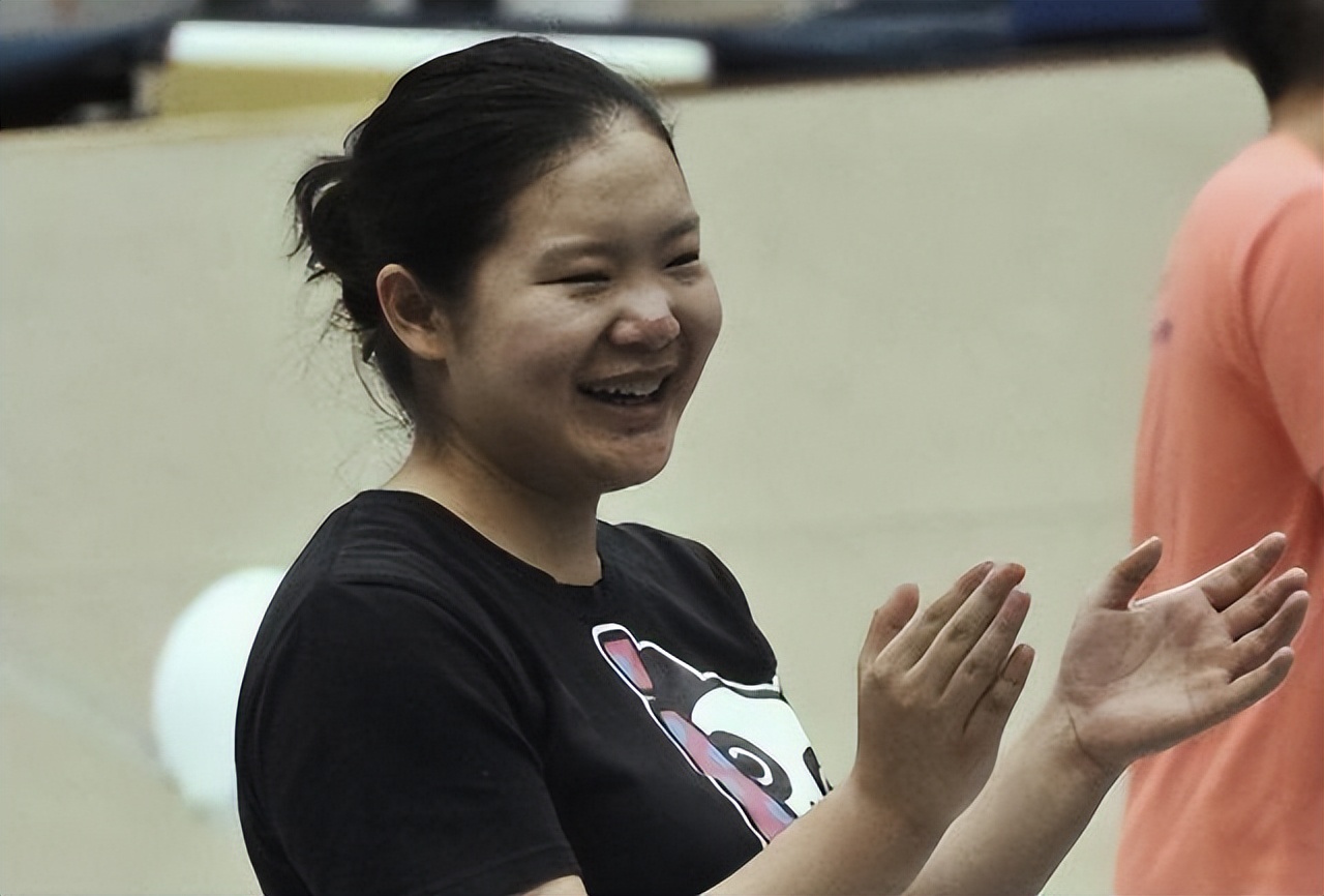 记得"中国体操女皇"程菲吗?退役后发福至180斤,33岁至今单身