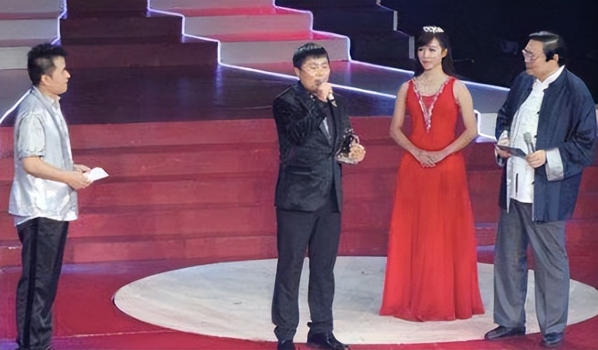 草根歌手刘大成：父亲陪我走上成名之路，走红后不忘农民本色