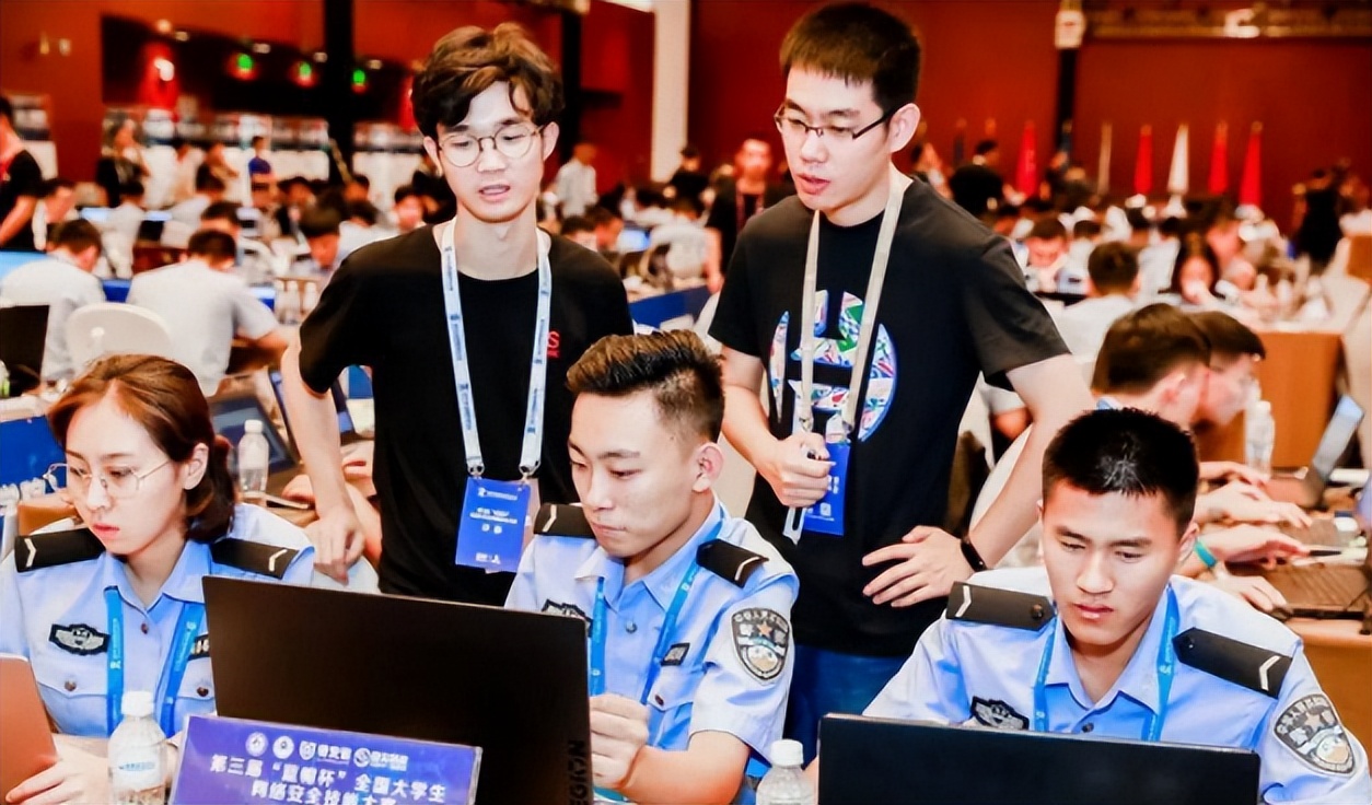 政法类大学排名已公布，中国政法获得榜首，2022高考生要提前了解