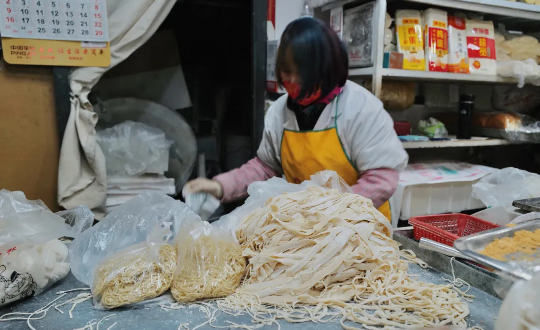 没想到有一天,在菜场被馋哭