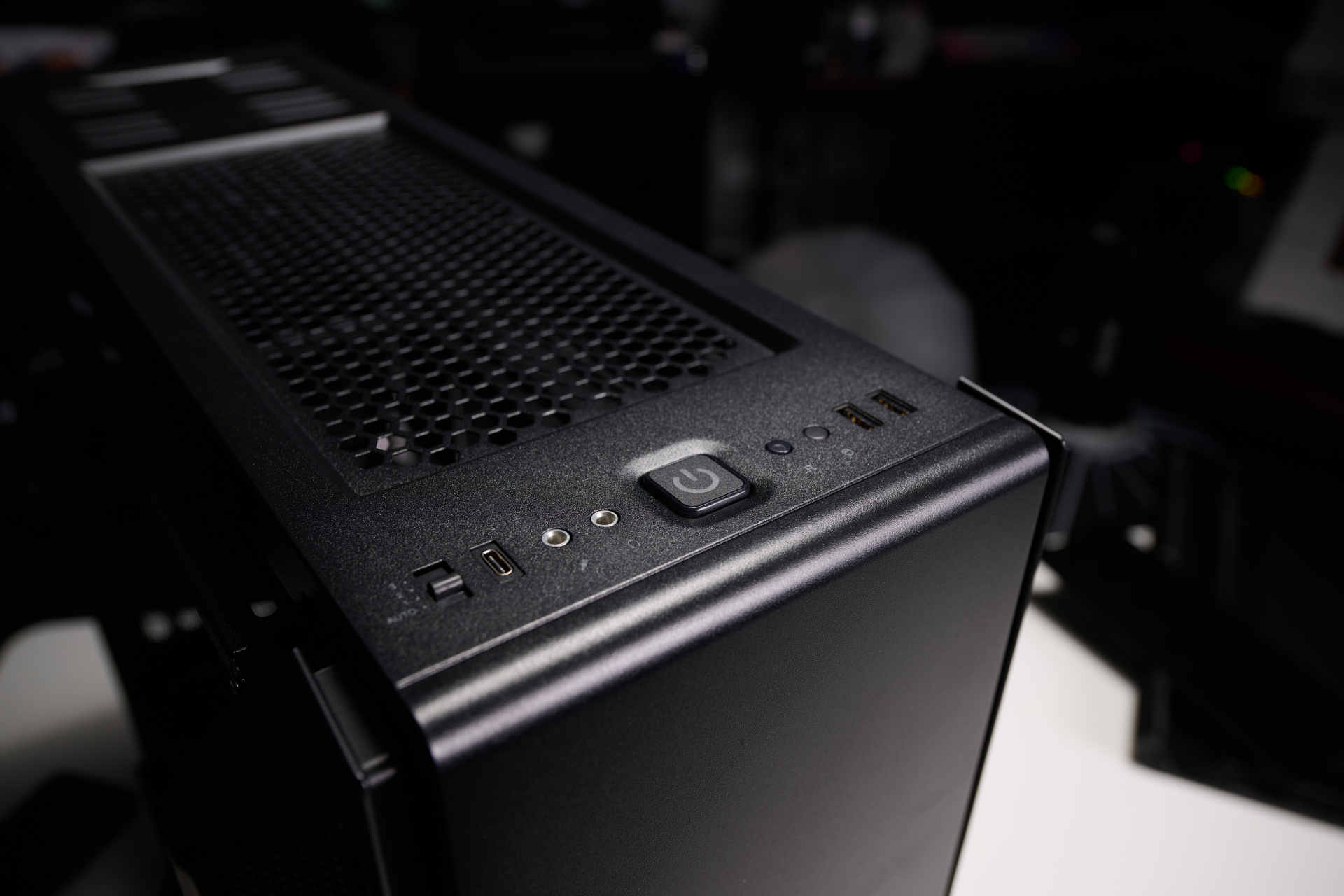 组一套目前最强的“3A平台”！5800X3D+6950XT