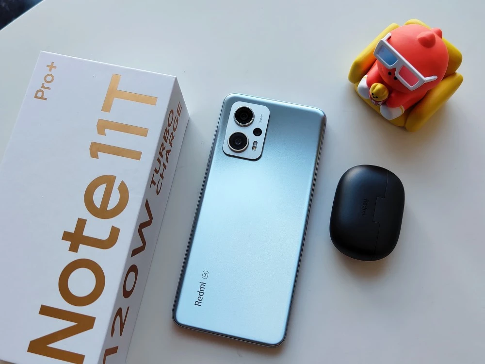 目前真香的一款LCD手机，它就是红米Note11T Pro+