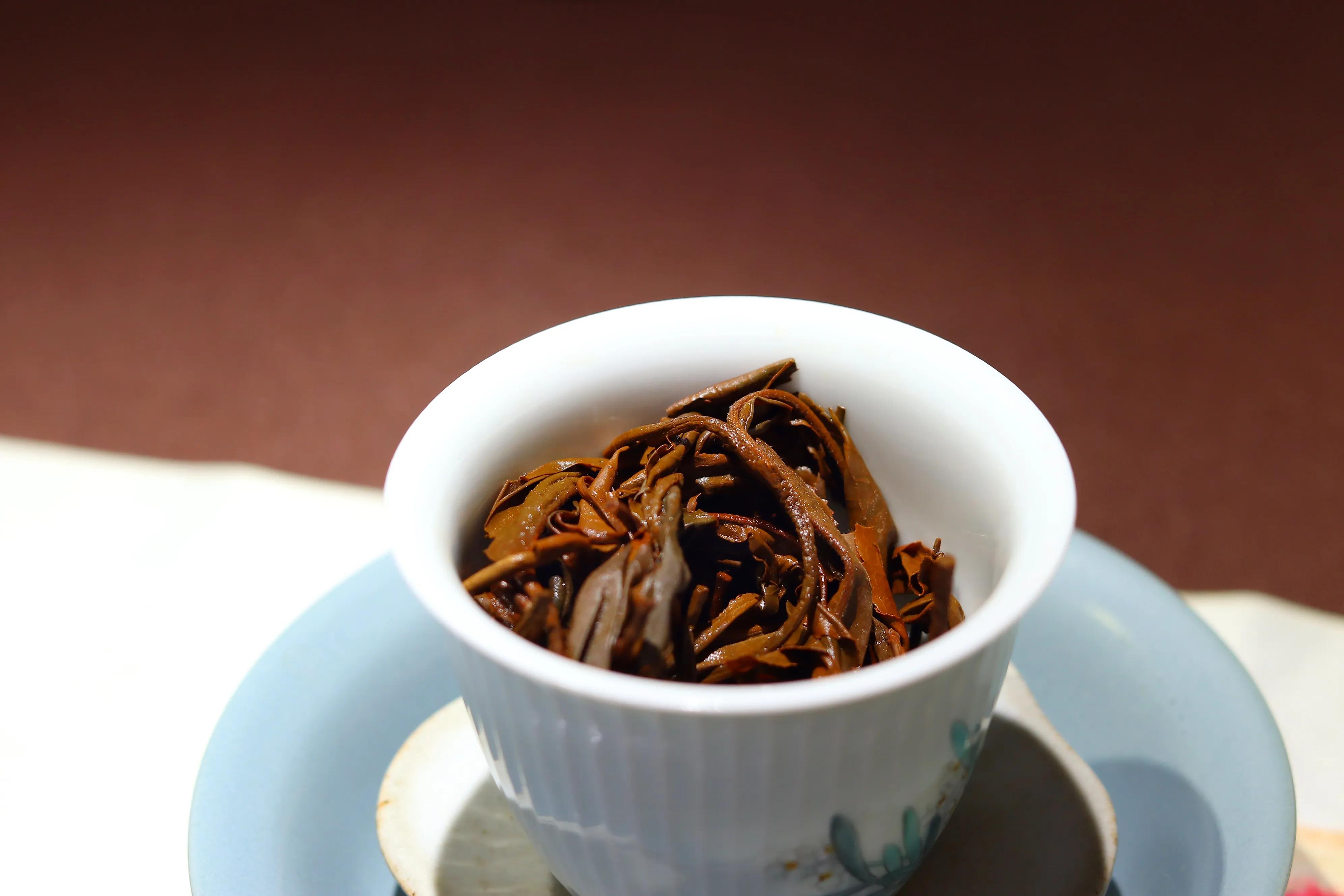 红茶丨云南古树晒红，似平淡又饱满，似无香却悠长