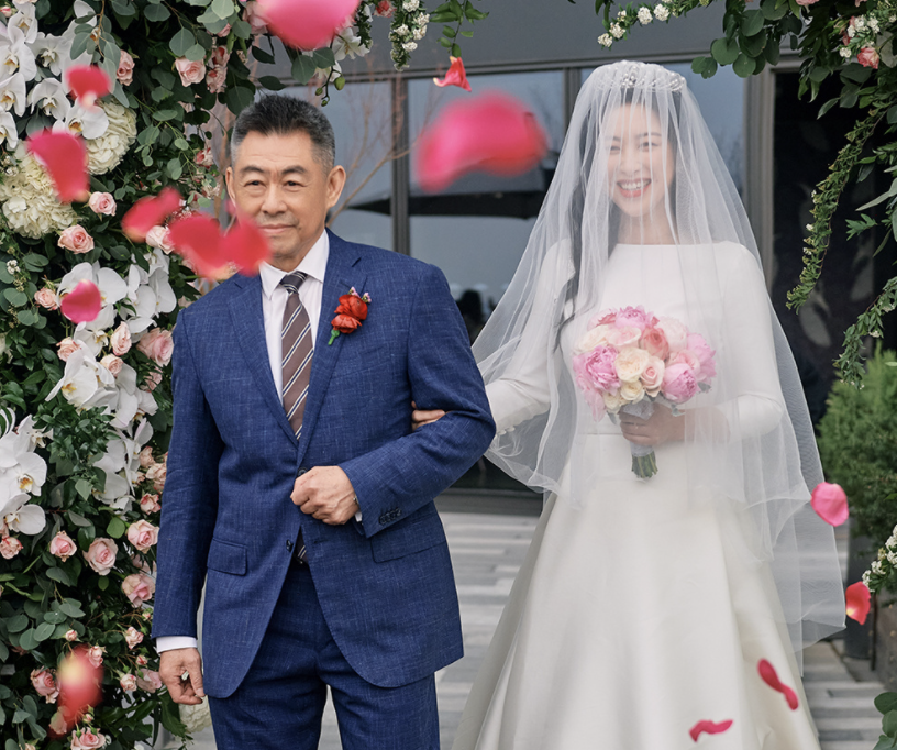 2021年娱乐圈8场唯美婚礼：俊男靓女羡煞旁人，两对新人奉女成婚