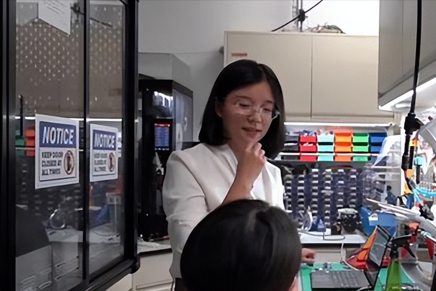 清华最甜女教授获奖百万！为了回国拒绝高薪？研发首台采样机器人