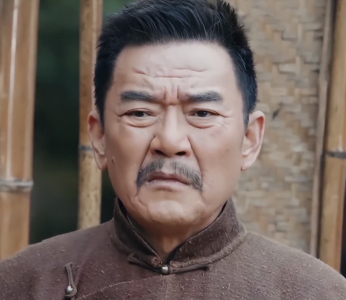 冲着张丰毅和李立群看《一代洪商》，却被丁海峰演的大反派圈粉了