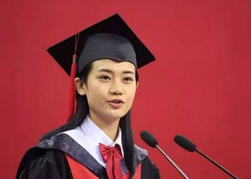 高考史上2位“最顶级状元”，一个留美当教授，一个中科院研究院