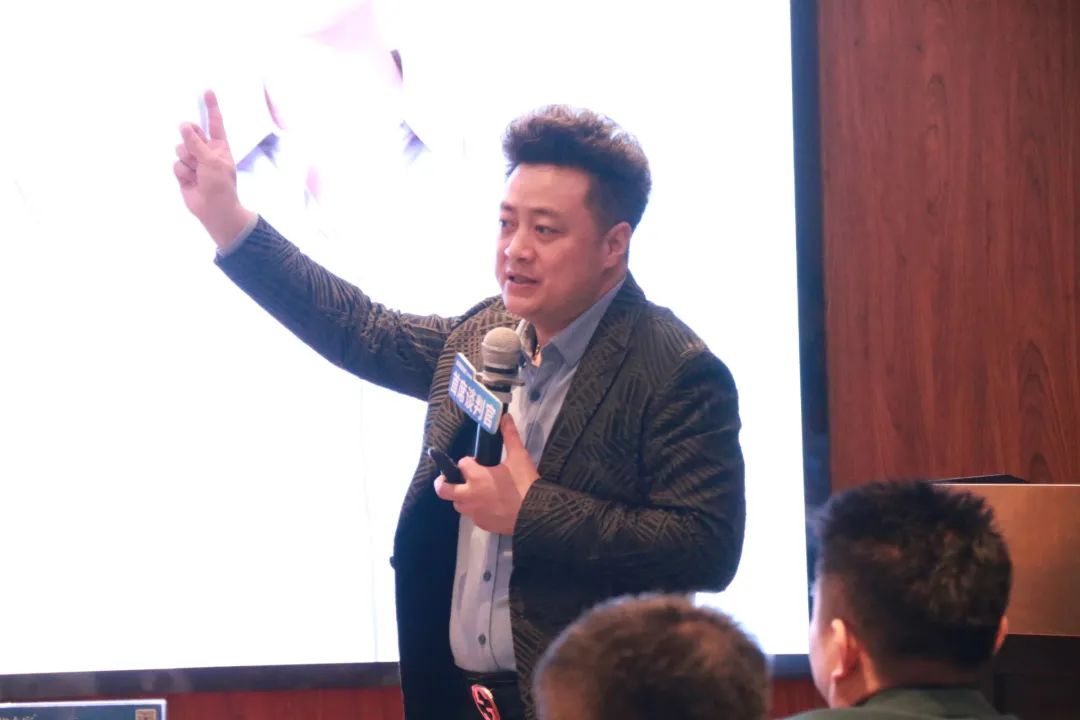 第二十期《首席谈判官》研修班在佛山圆满举行