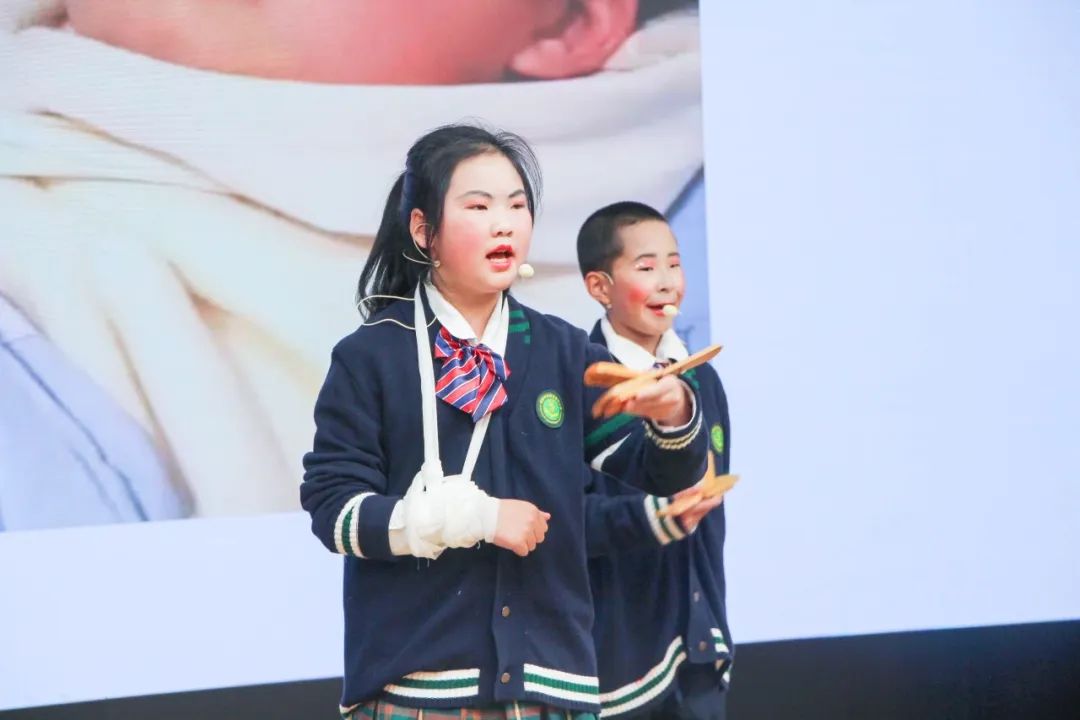 花田花绽，阅读悦心｜双流区黄甲小学举行读书节之阅读表演赛