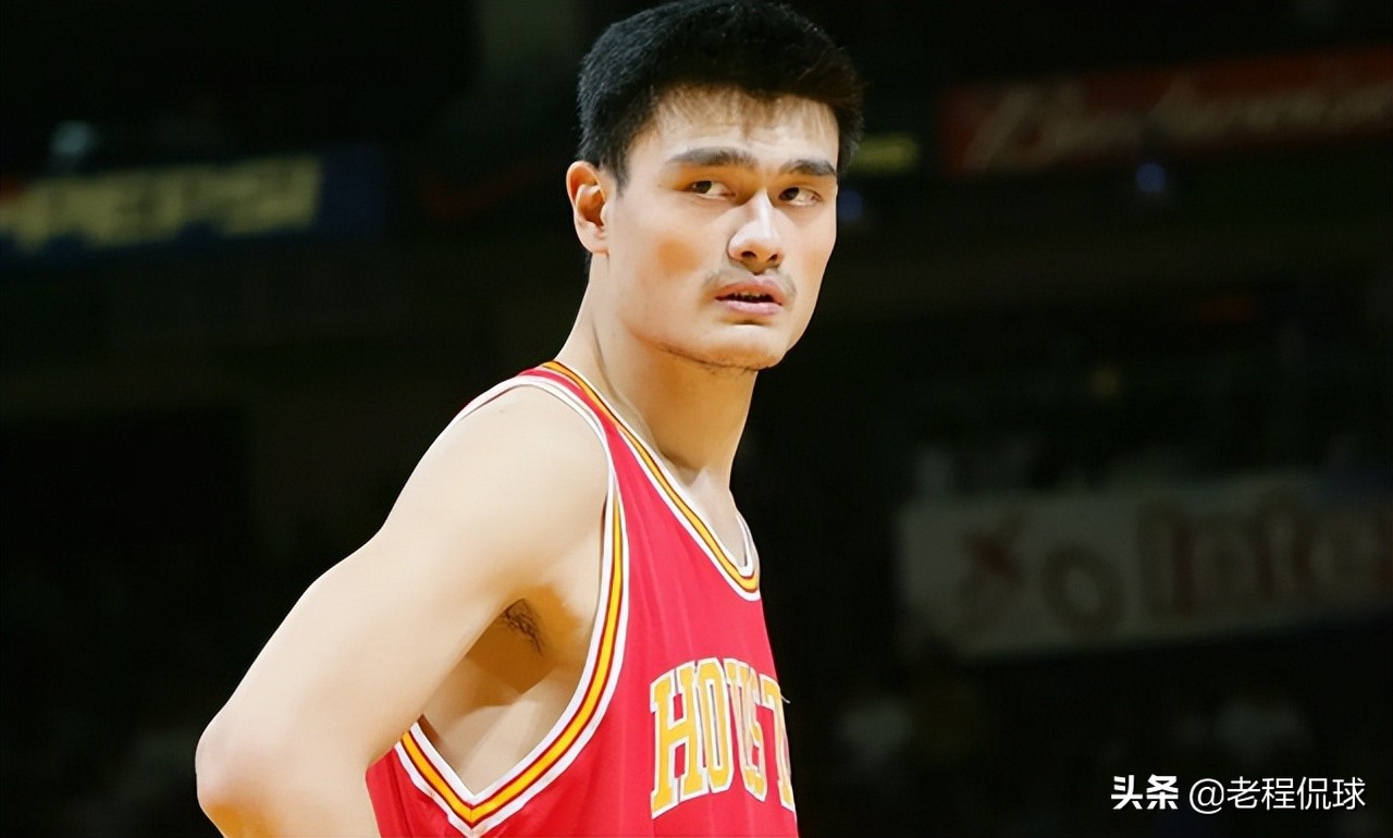 曾凡博cba哪个队(曾凡博落选NBA！回CBA成最佳选择 男篮前辈已探出真理)