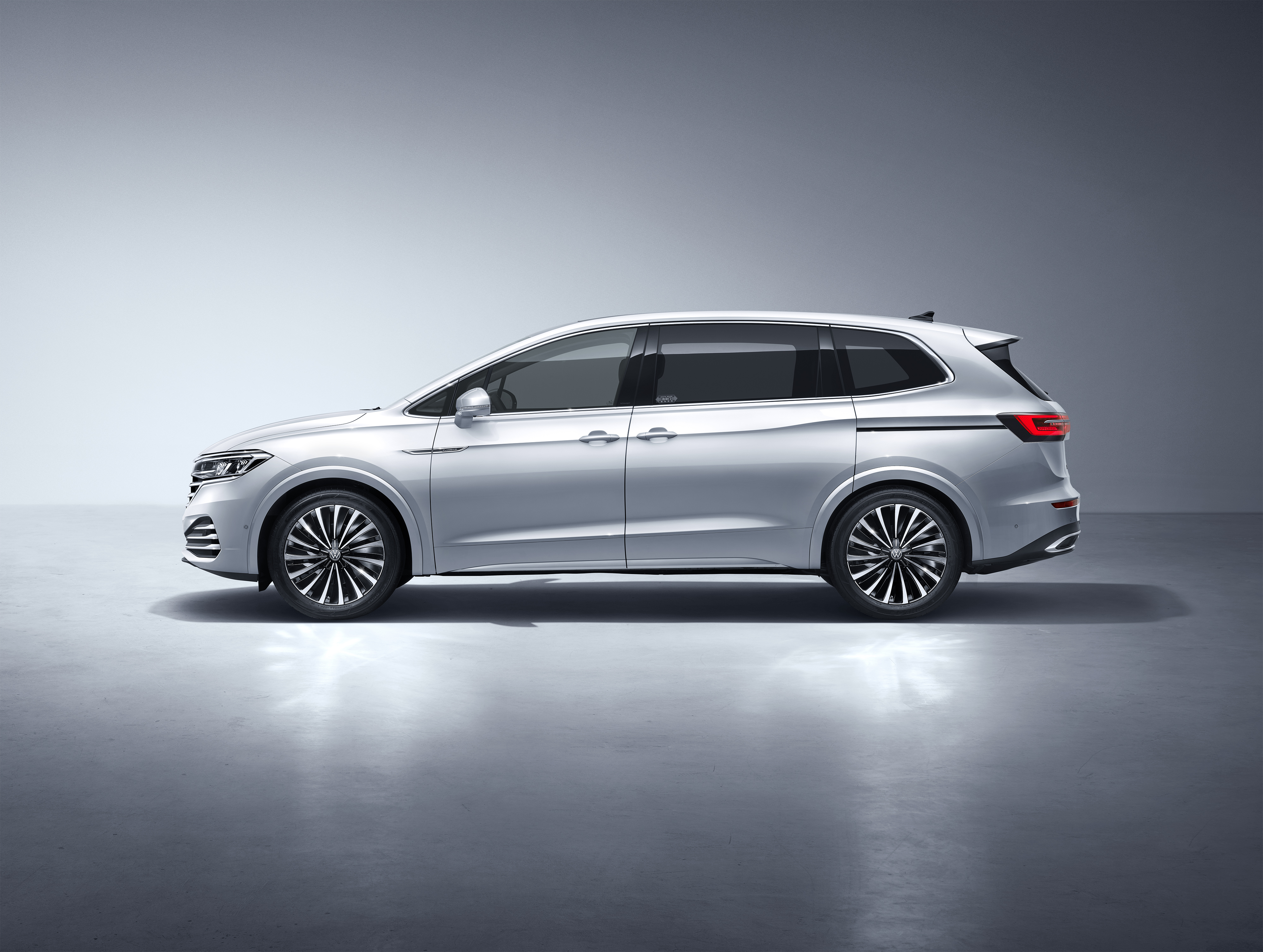 大众威然正式上市