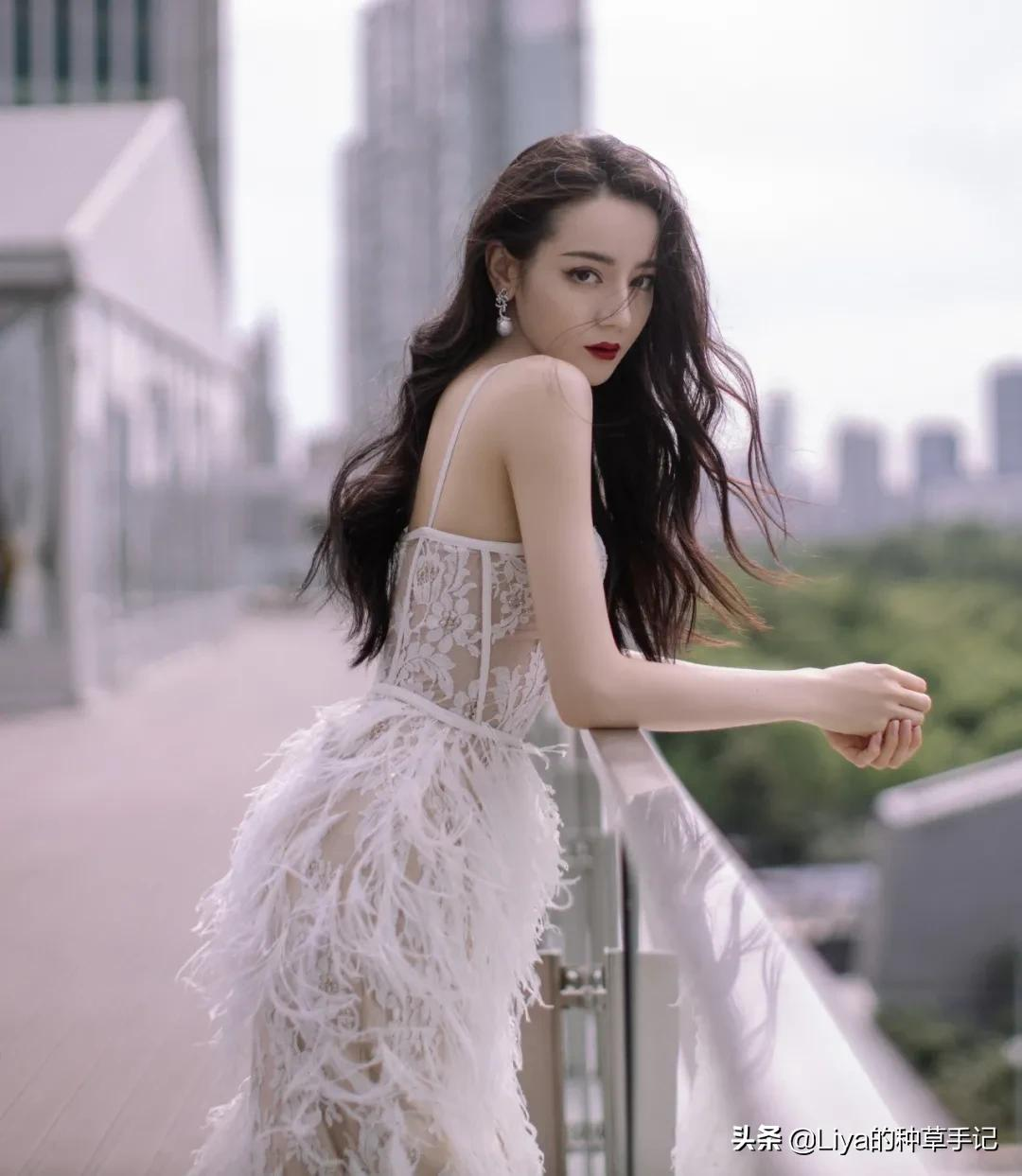 为什么女生每年年底总要烫一次头发?