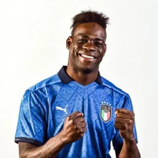 balotelli(盘点在米兰和国米都效力过的球员，下一个是谁？)