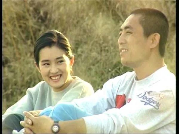 对簿公堂，互泼“脏水”，细数那些留下一地鸡毛的金牌搭档