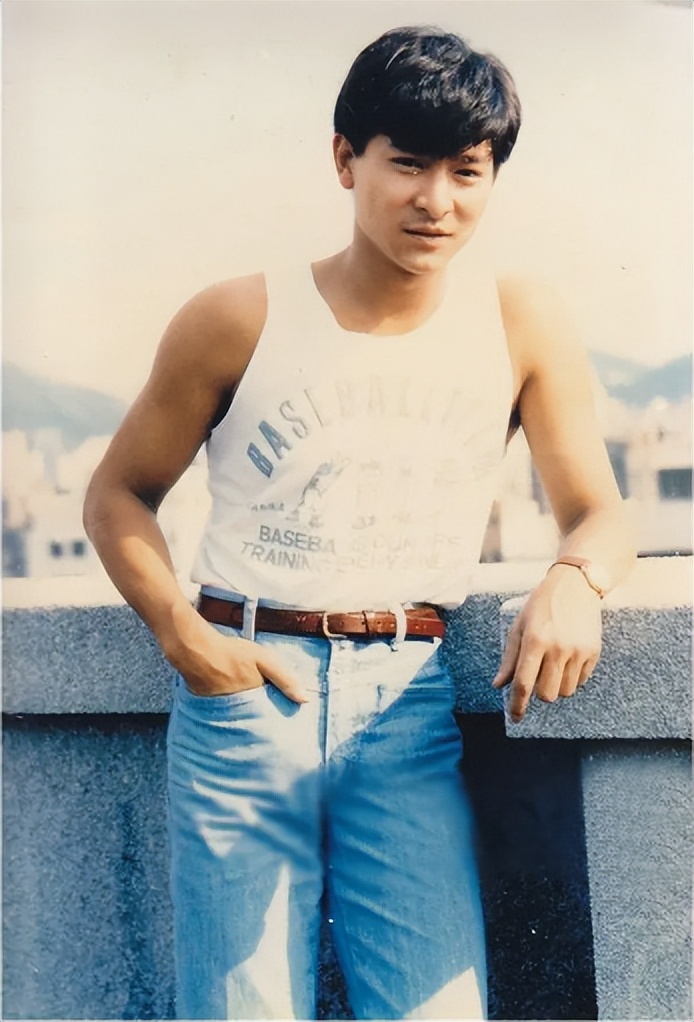 刘德华：一路坎坷到今天，与妻子雪藏爱情24年