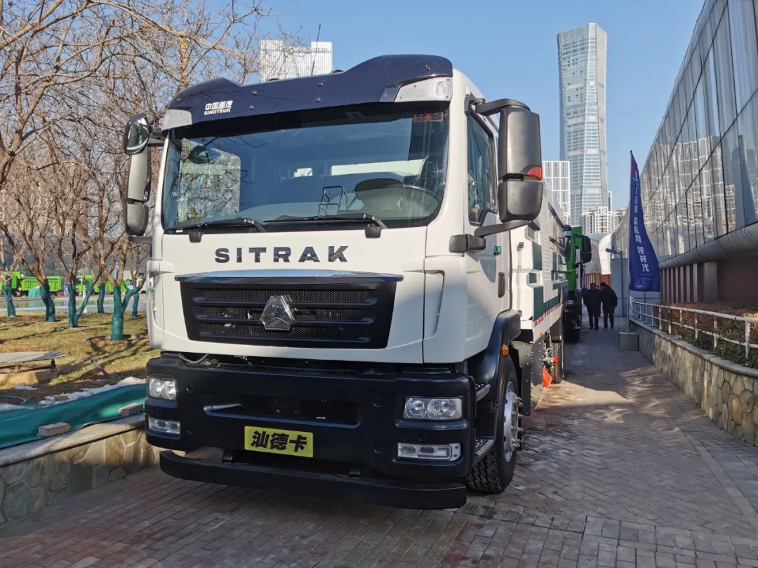 中国重汽2022年会都有啥车？600马力黄河X7丨汕德卡C9H等30多款