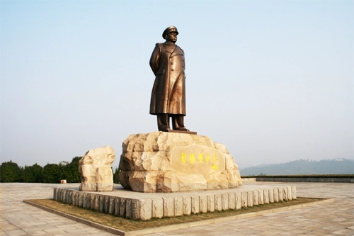 唯一无子女的开国元帅，临终前对一件事耿耿于怀，不愿葬在八宝山